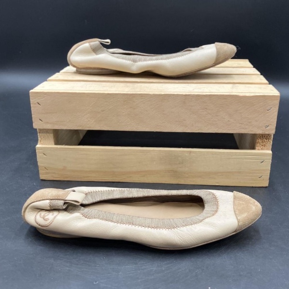 Chanel Women's Cream and Tan Ballet Flats size 7 - Picture 4 of 9